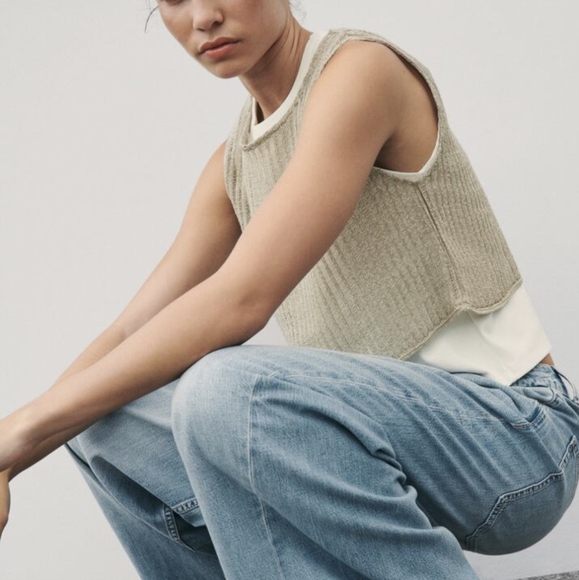 Zara TOP With CONTRAST Vest - Picture 8 of 9